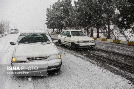 جاده های ۲۸ استان کشور بارانی و برفی است