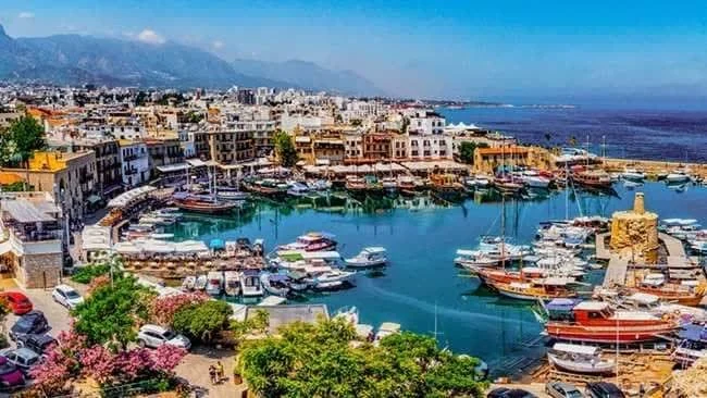 مهاجرت از طریق سرمایه‌گذاری در قبرس چگونه انجام می‌شود؟