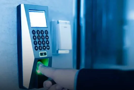 تفاوت اکسس کنترل های تک درگاه و چند درگاه در خرید