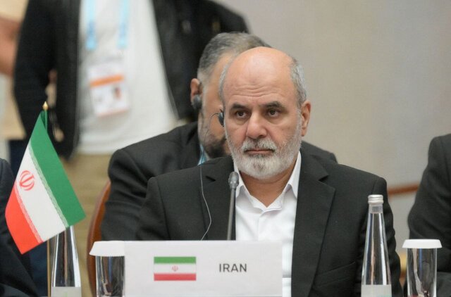 دیپلماسی | رئیس جمهور «عهد رئیس جمهور» «گلایه آملی لاریجانی» و «دیپلماسی اجبار»