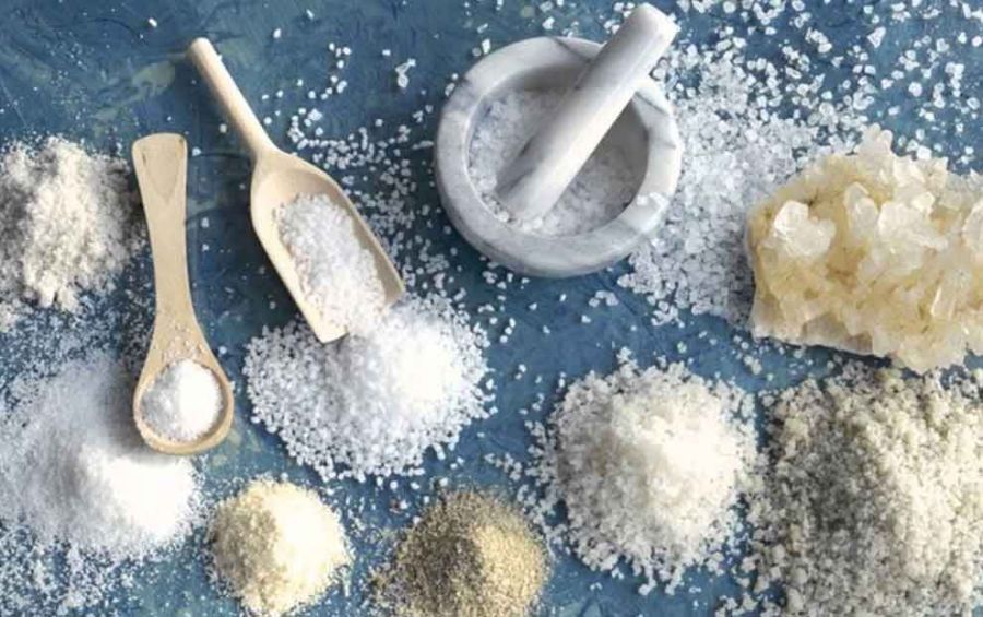 نمک کم سدیم یا نمک معمولی؟ مقایسه مزایا و معایب