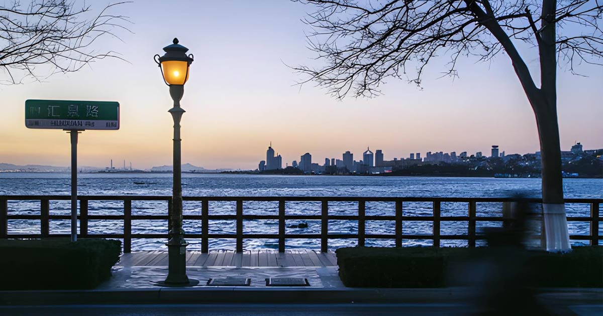 اتصالات | ایمنی زیبایی ساحل با پایه چراغ های روشنایی