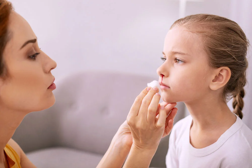 علت خون دماغ شدن کودکان چیست؟ چه زمانی خطرناک است؟